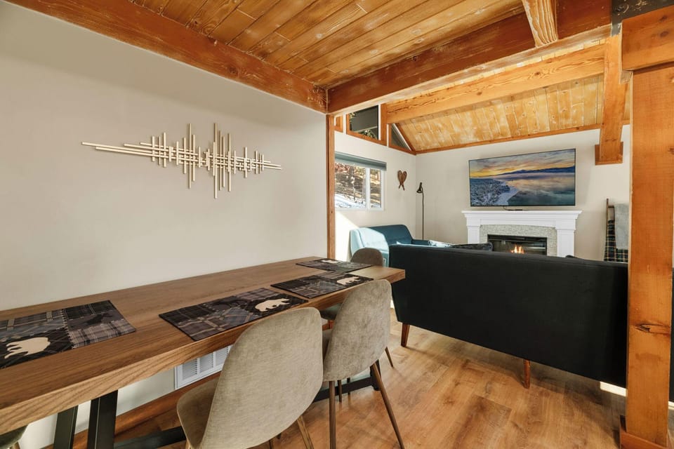 Moonridge Chalet Hotel in Big Bear