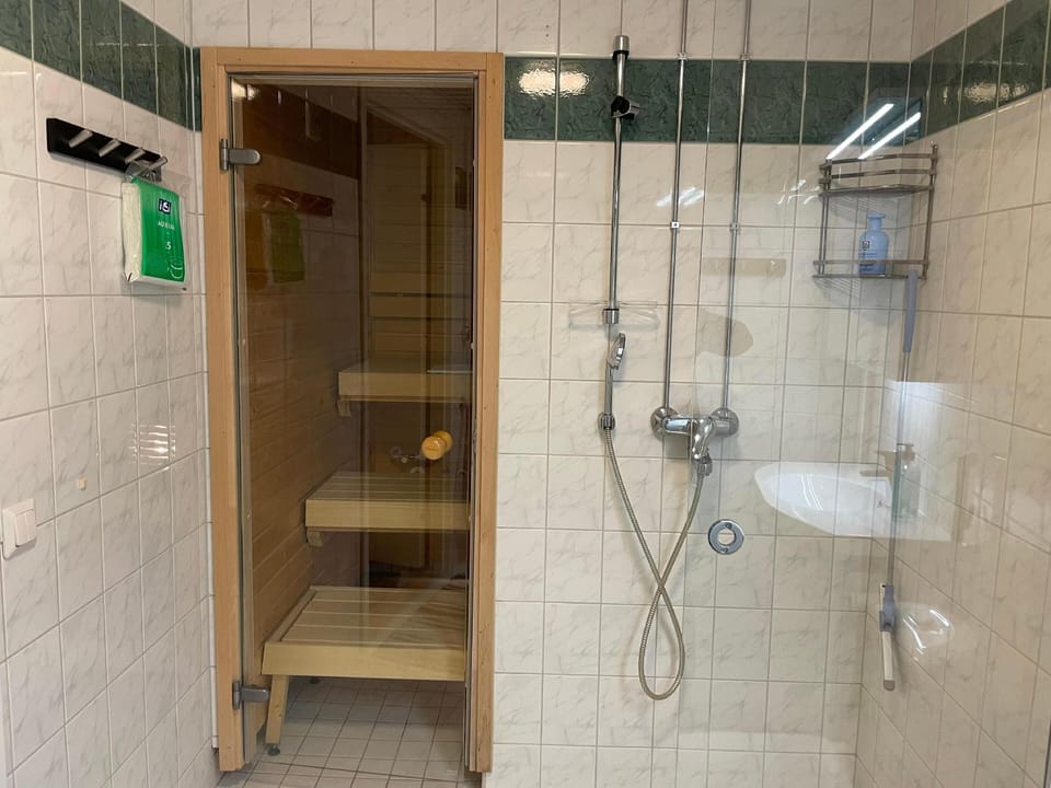 Kotimaailma KotikaksioKirkkok saunalla Hotel in Finland