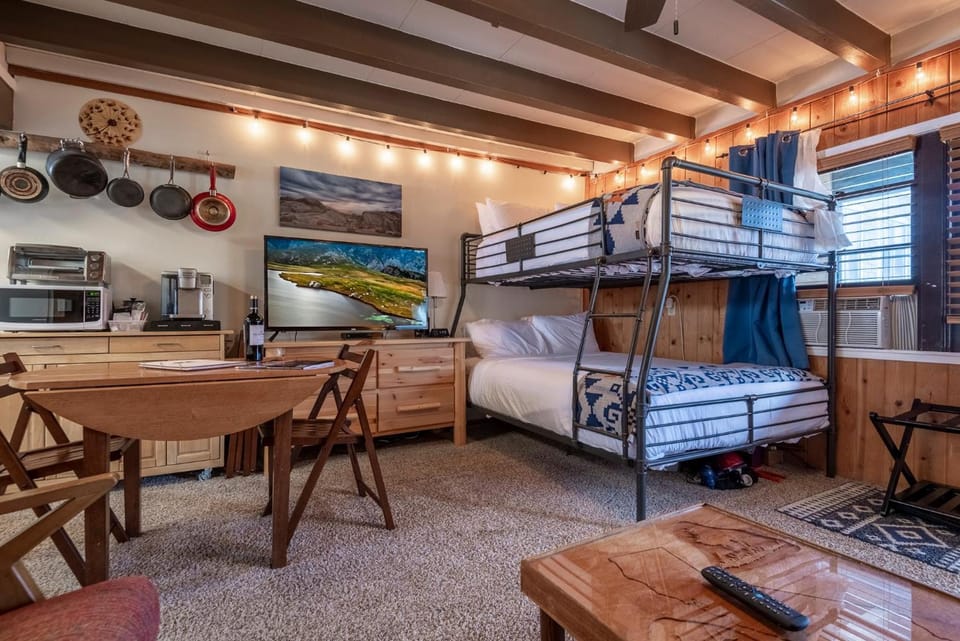 Mother Nature's Inn Inn in Tahoe City