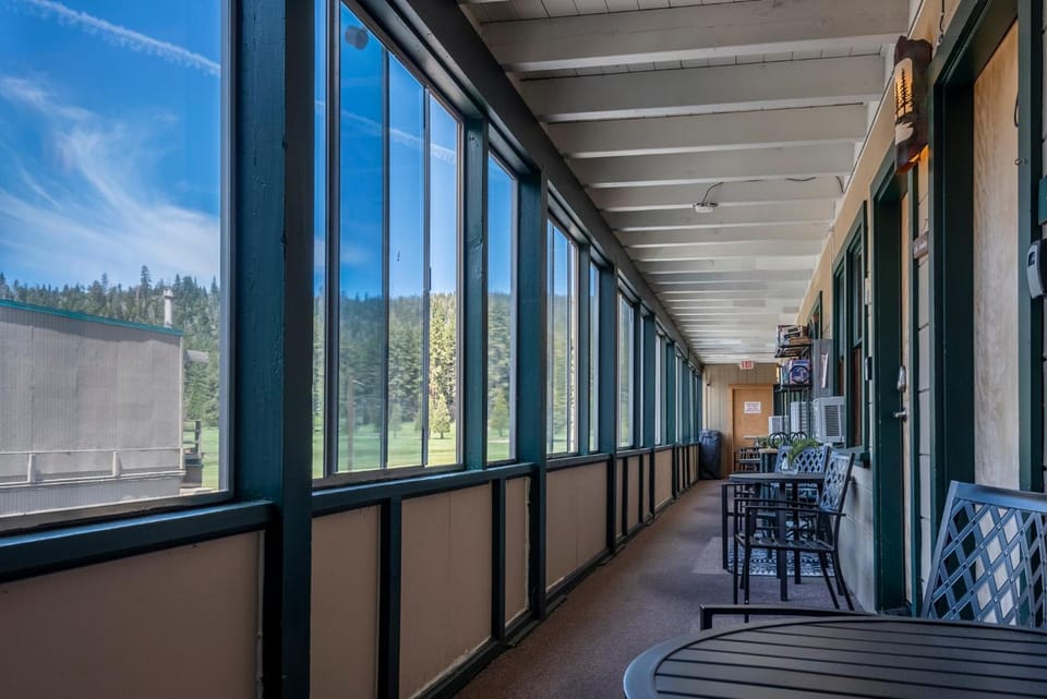 Mother Nature's Inn Inn in Tahoe City