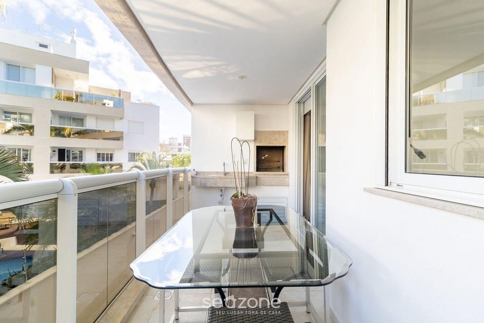 Apart w/ Barbecue in Condominium With Pool Bri0102 Hotel in Florianopolis