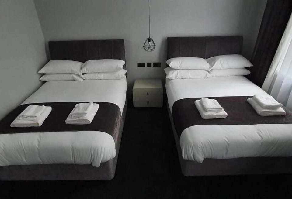 Hotel 105 by Hillcrest Hotel Hotel in Liverpool