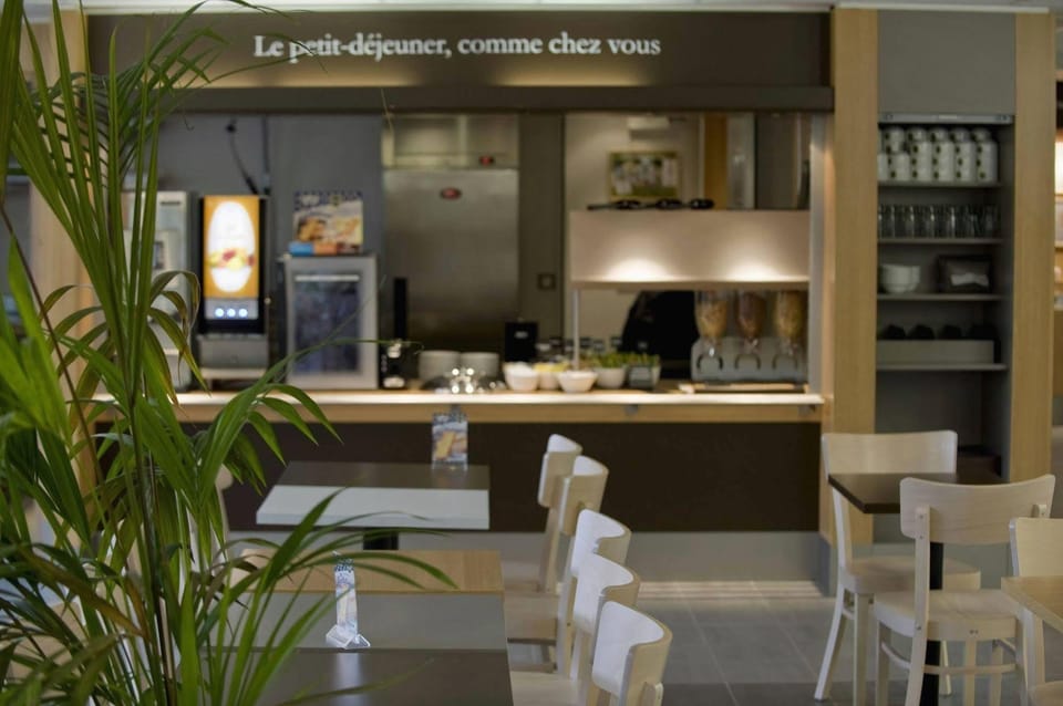 B&B HOTEL Aix-en-Provence Le Tholonet Hotel in Aix-en-Provence