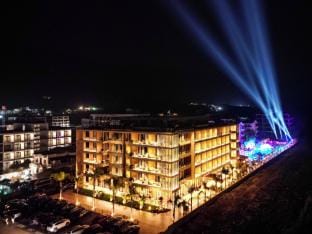 Regina Palm Resort Hotel in Vlorë County, Albania