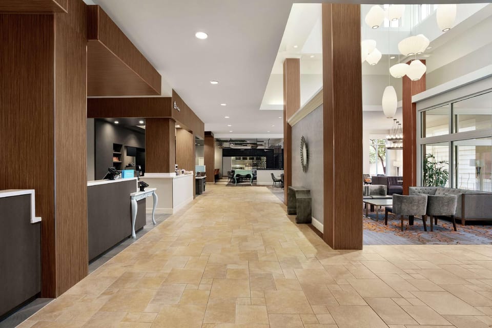 Hilton Garden Inn New Orleans Convention Center Hotel in Warehouse District