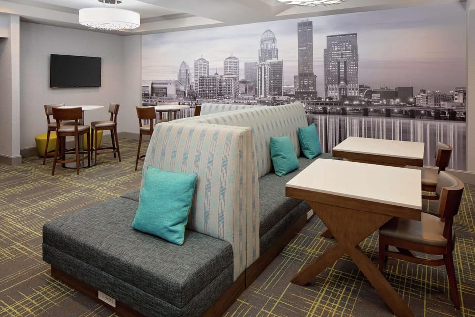 Hampton Inn Louisville Downtown Hotel in Louisville