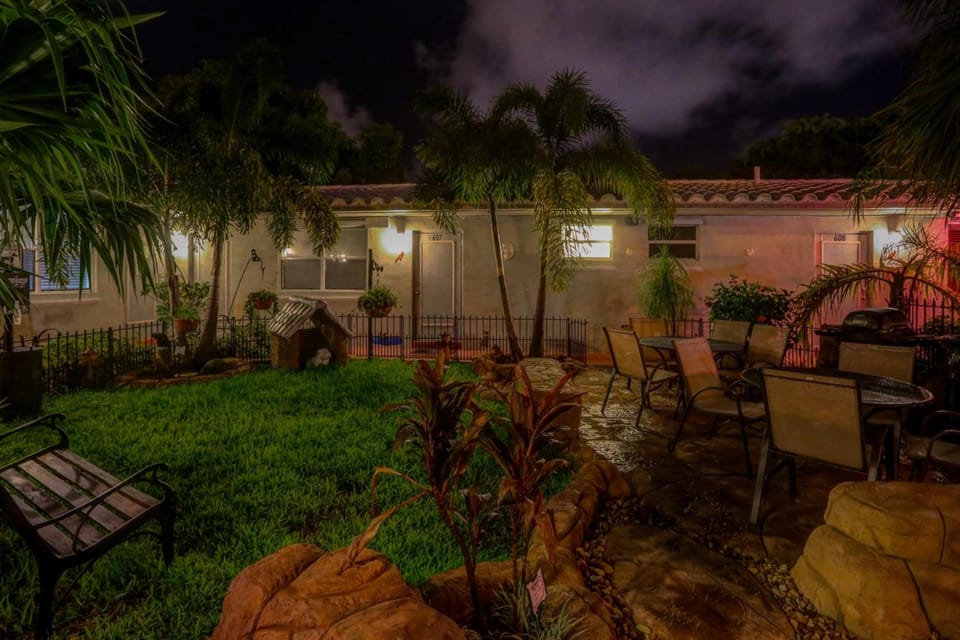 Richard's Pet Friendly Motel Motel in Hollywood