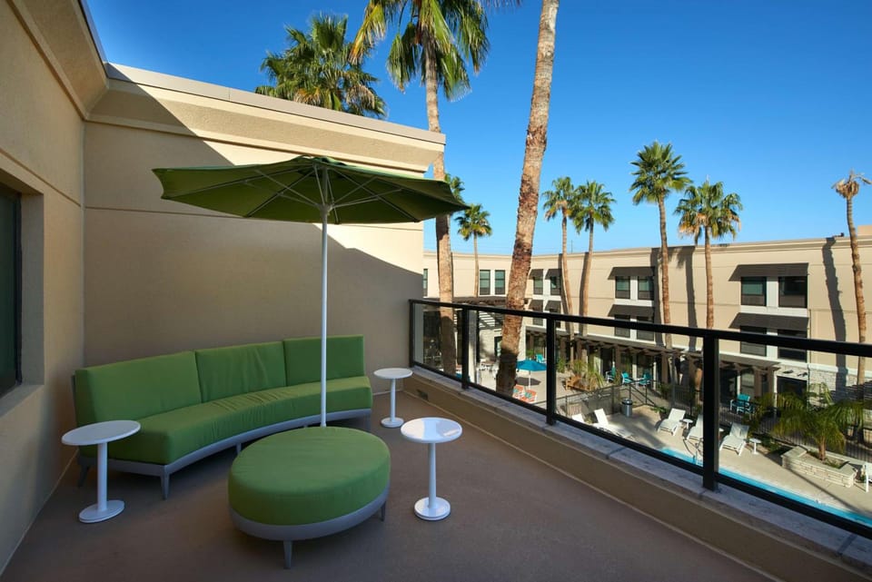 Hampton Inn & Suites by Hilton Phoenix Scottsdale Shea Blvd Hotel in McCormick Ranch