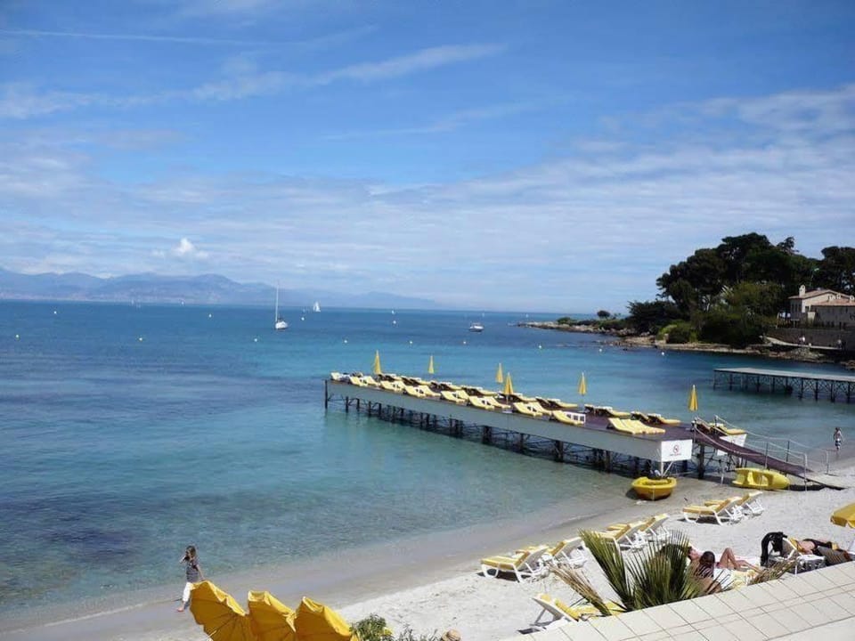 B&B HOTEL Antibes Sophia Antipolis Hotel in Valbonne