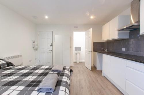 Radstock Road - Room 2b Hotel in Southampton
