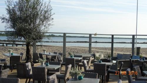 Beach Hotel Oostvoorne Hotel in South Holland (province)