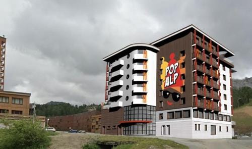 PopAlp la Plagne - Hotel et Restaurant Hotel in Mâcot-la-Plagne