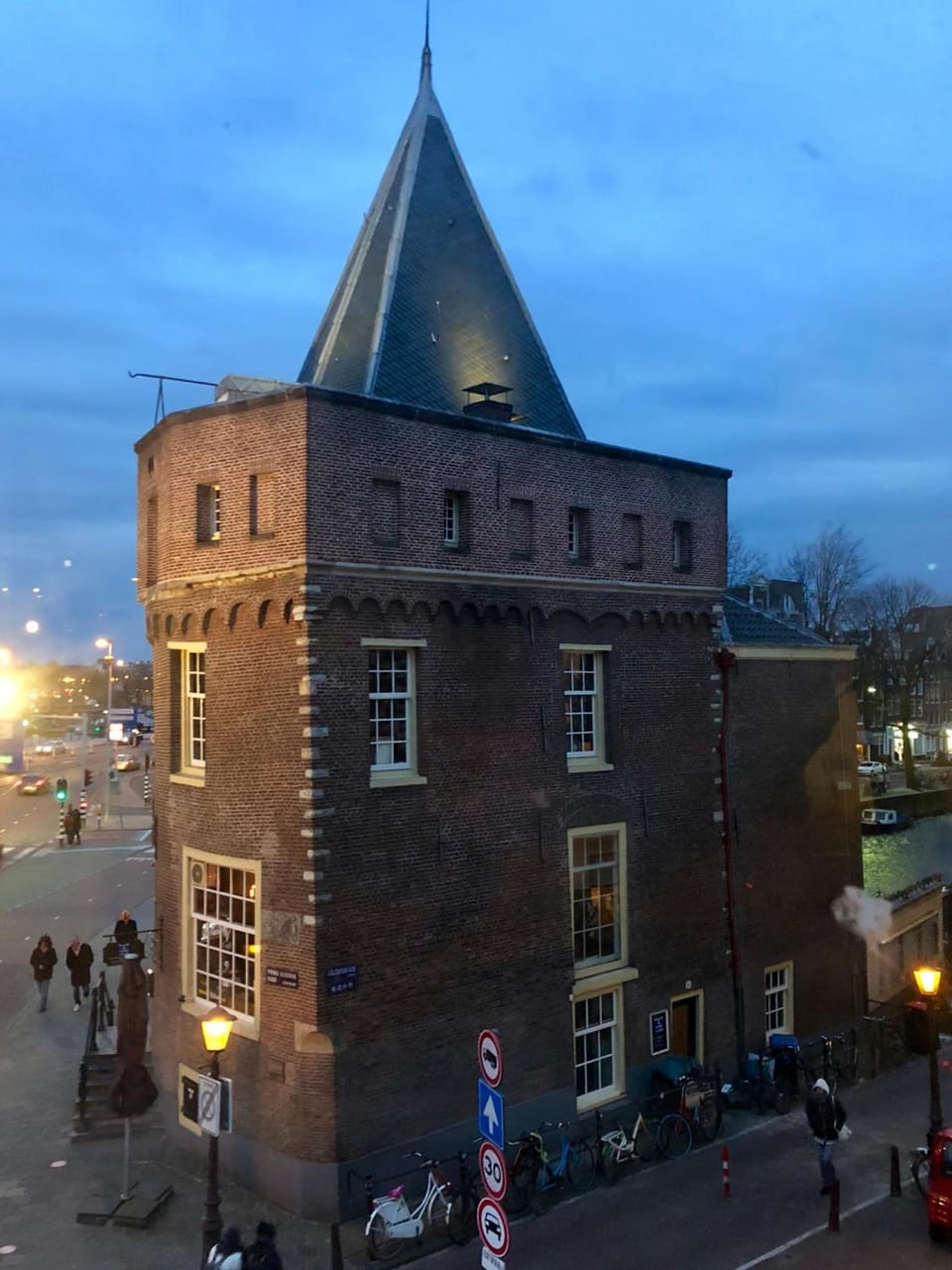 PH93 Amsterdam Central Hotel in Amsterdam