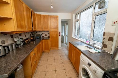 Cosy 3-Bed Swansea Home near City & Bay Hotel in Wales