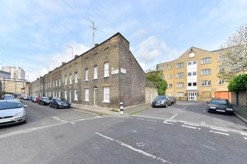 Cozy apartment with patio Hotel in London Borough of Southwark