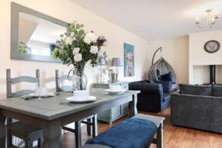 Greenknowes Farmhouse with Hot Tub and Bar Hotel in Scotland