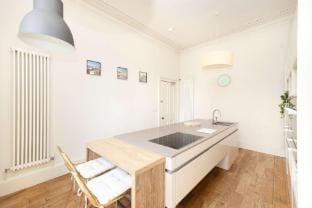 Exclusive House with Free Parking Hotel in Edinburgh