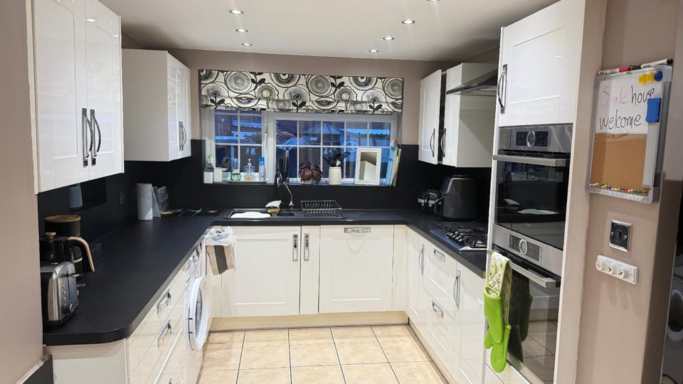 Smile House Doncaster Bed and Breakfast in Doncaster