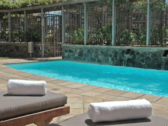 One Bedroom Apartment - Fully Equipped Waterfront Based Hotel in Cape Town