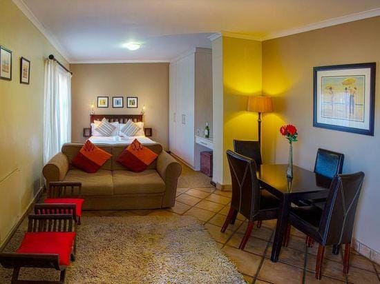 Guest Room with Double Bed and Kitchen, in Port Elizabeth Ideal Business Travel Hotel in Port Elizabeth