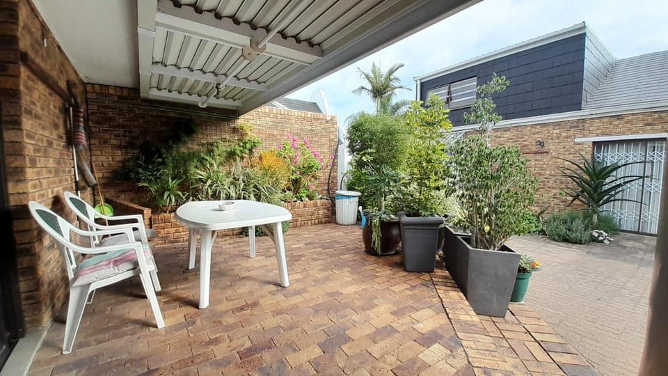 Vergenoegd Guesthouse Hotel in Cape Town