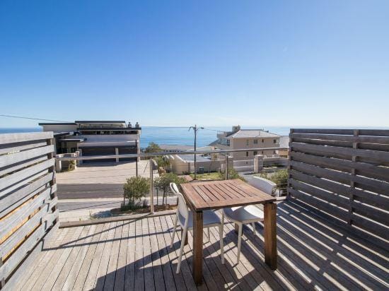 Camps Bay Studio Apartment - Luxurious with Stunning Sea View Hotel in Camps Bay