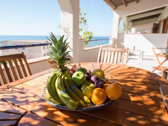 Sea Front Apartment 4 Beds with Balcony 250 Meters from the Beach Hotel in Sicily