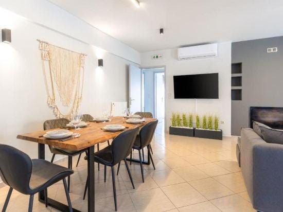 Villa Ismini 3 Bedrooms with Pool , Sea View and e-Car Charger. Hotel in Crete