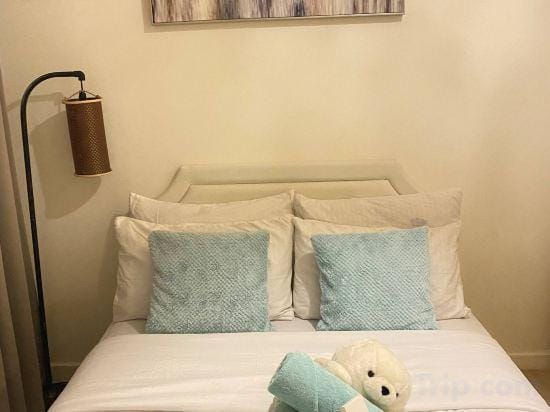 Azure Staycations by M&M 1 Hotel in Paranaque
