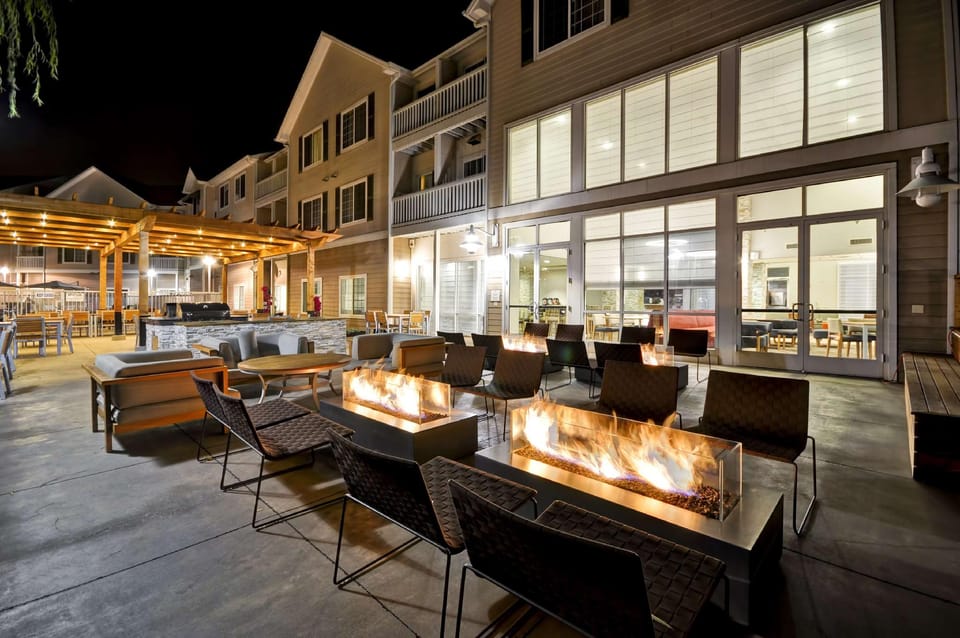 Homewood Suites by Hilton Oakland - Waterfront Hotel in Alameda