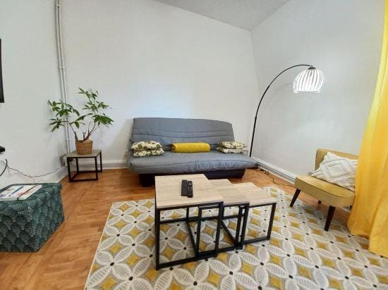 Superb 80 m² Duplex in Mulhouse – Ideal Location! Hotel in Mulhouse