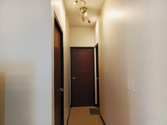 Modern 2-Bedroom Condo in Vibrant Araneta City, QC Hotel in Pasig