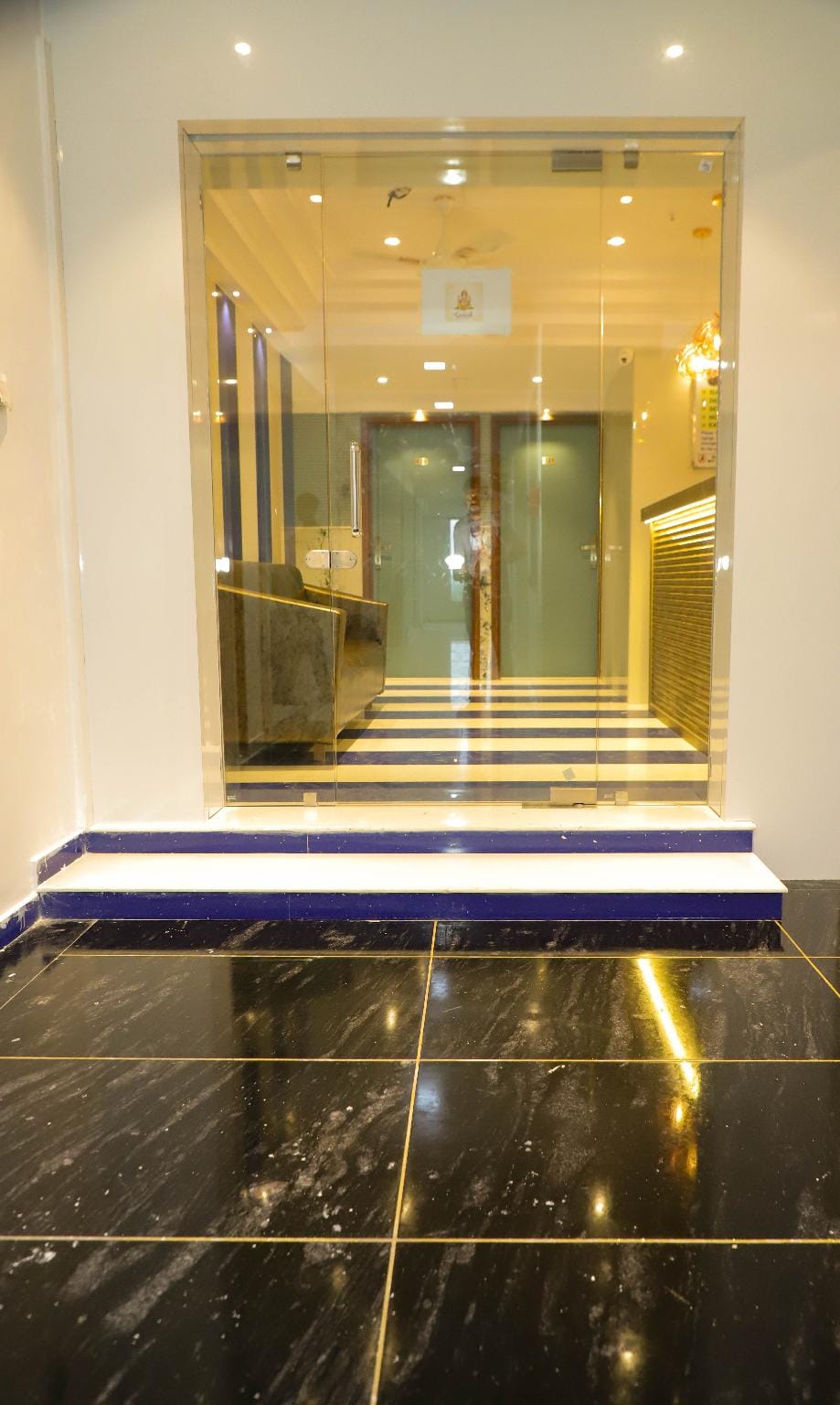 Deluxe Guest House Hotel in Maharashtra