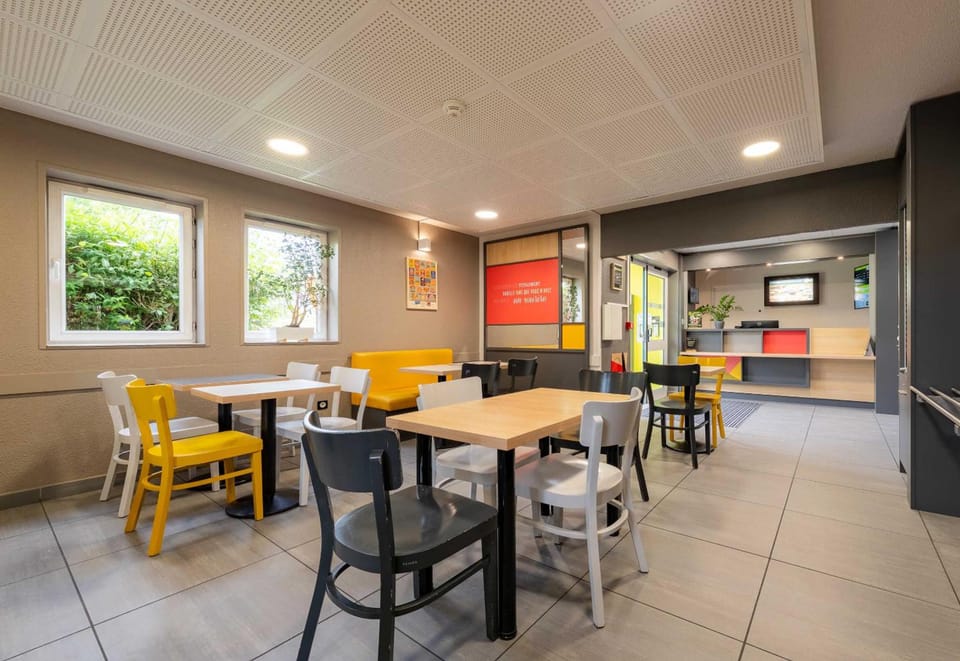 B&B HOTEL Calais Centre St Pierre Hotel in Calais