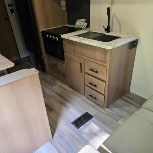 Monday creek camper Lodge in Falls Township