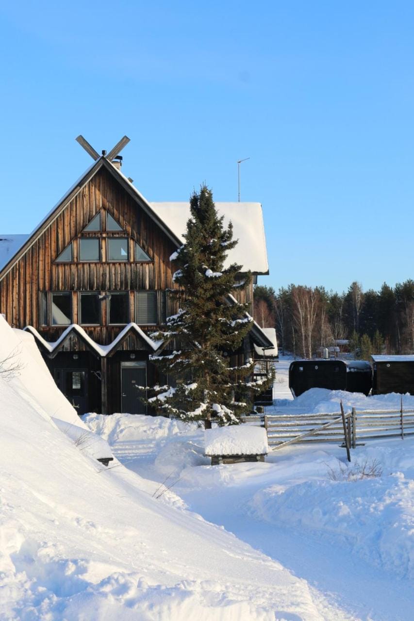 Shaman Village - Resort & Glass Igloos Hotel in Rovaniemi