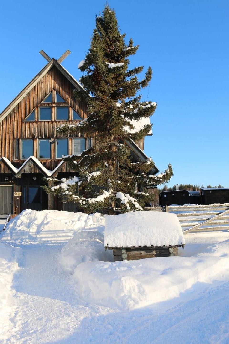 Shaman Village - Resort & Glass Igloos Hotel in Rovaniemi