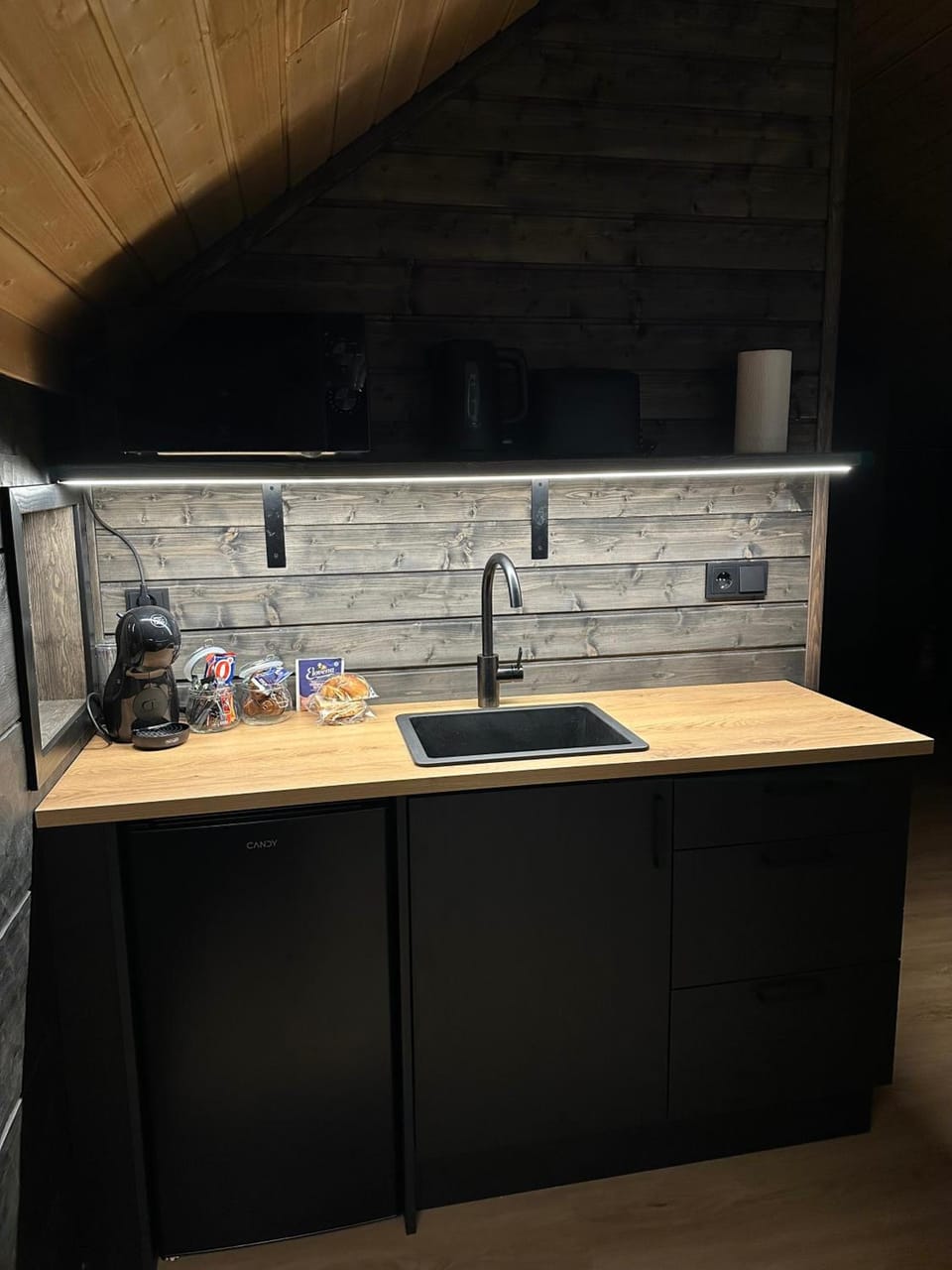 Shaman Village - Resort & Glass Igloos Hotel in Rovaniemi