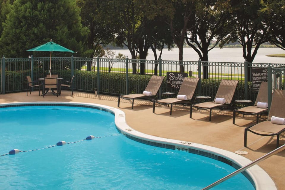 DoubleTree by Hilton Dallas - Farmers Branch Hotel in Farmers Branch