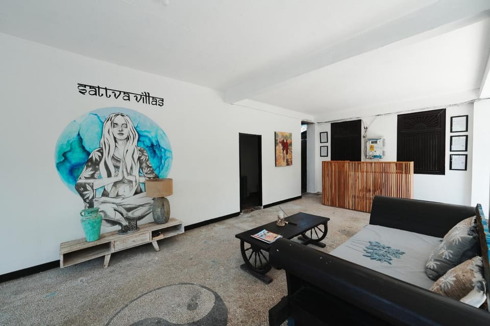 Shared lounge/TV area