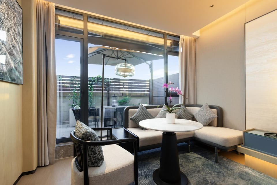 Shanghai Hongqiao Guanhua Hotel (Beixinjing Subway Station Branch) Hotel in Shanghai