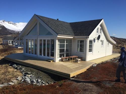 Superior Cottage with Sea View in Senja Lodge in Nordland, Norway