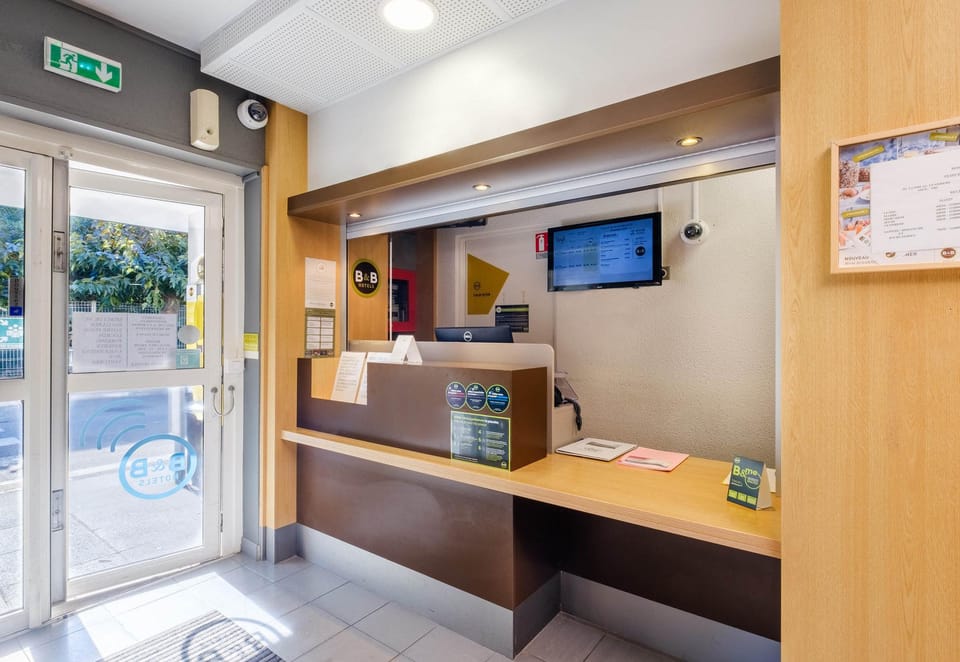 B&B HOTEL Villeneuve Loubet Plage Hotel in Villeneuve-Loubet