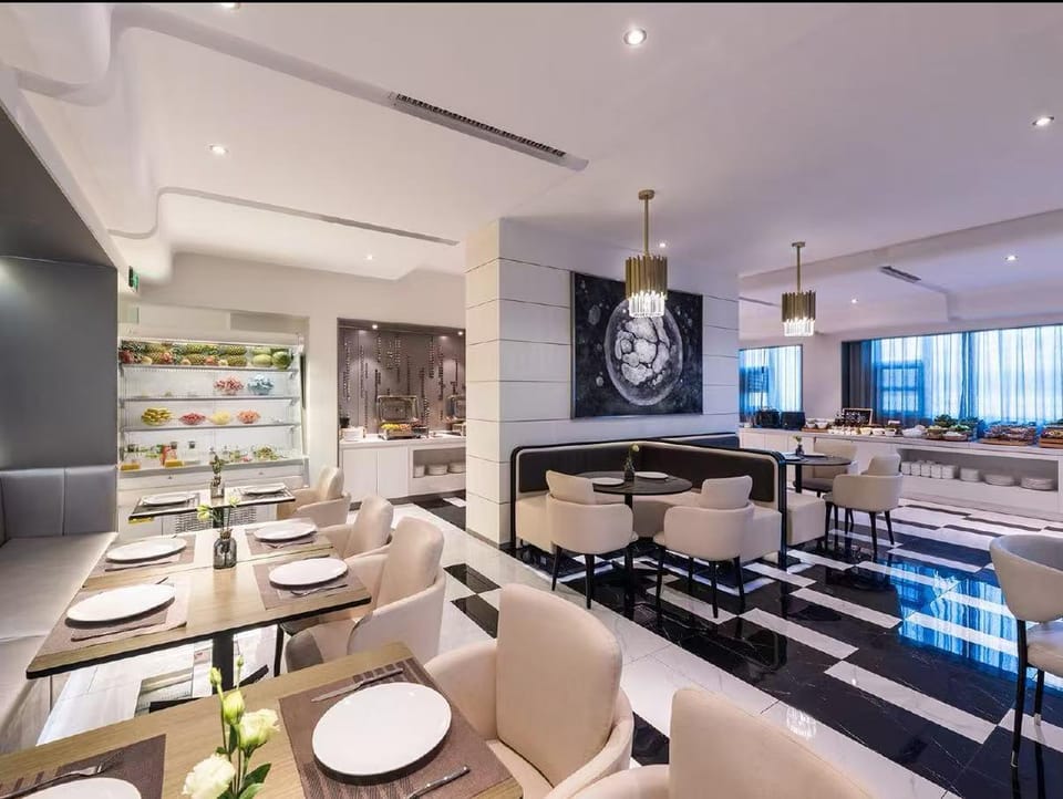 Crystal Orange Hotel Hangzhou West Lake Wulin Square Yintai Hotel in Hangzhou