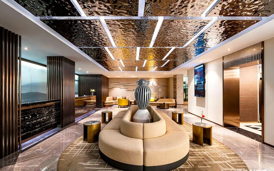Crystal Orange Hotel Hangzhou West Lake Wulin Square Yintai Hotel in Hangzhou