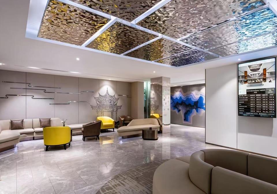 Crystal Orange Hotel Hangzhou West Lake Wulin Square Yintai Hotel in Hangzhou