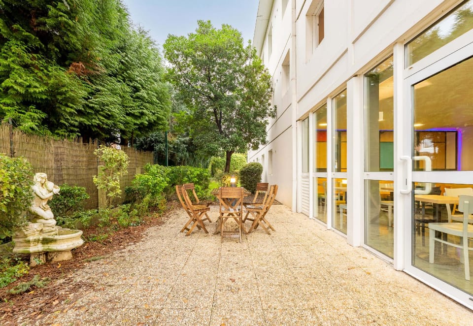 B&B HOTEL Douai Parc Des Expos Cuincy Hotel in Hauts-de-France