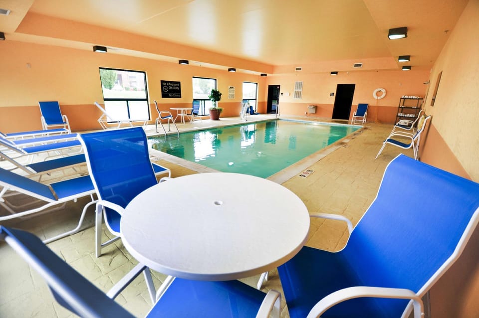Hampton Inn & Suites Louisville East Hotel in Jeffersontown