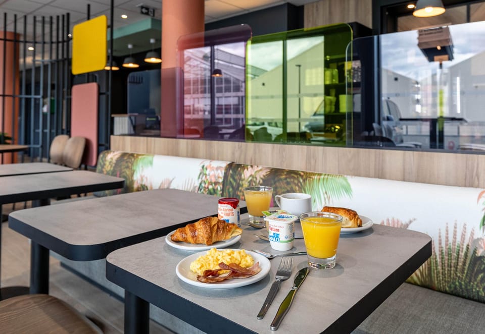 B&B HOTEL Mulhouse Bale Aeroport Hotel in Saint-Louis