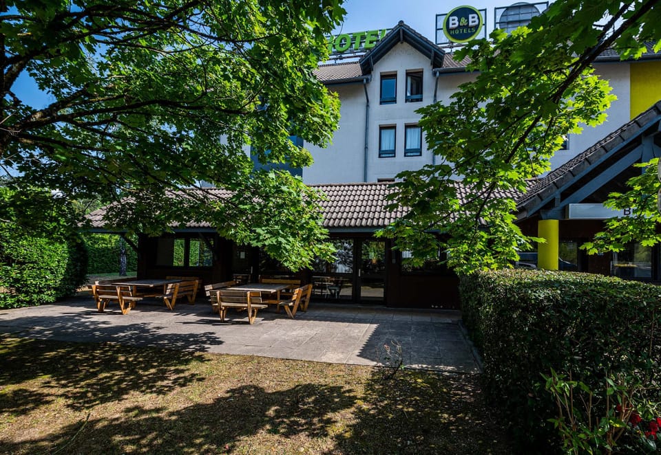 B&B HOTEL CHAMBERY La Cassine Hotel in Chambery